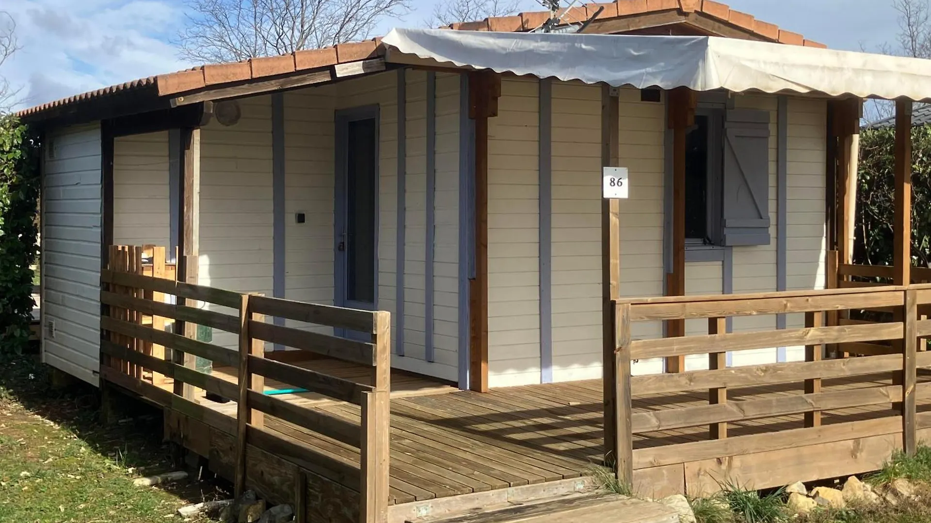Camping Carrefour De L'Ardeche Saint-Remeze Campsite